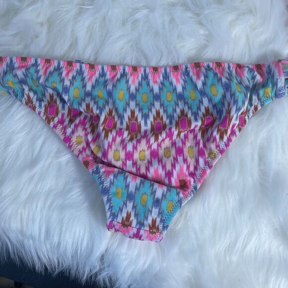 Victoria's Secret The Strappy Cheeky Chevron Print Bikini Sz 32D/XS - Picture 11 of 11